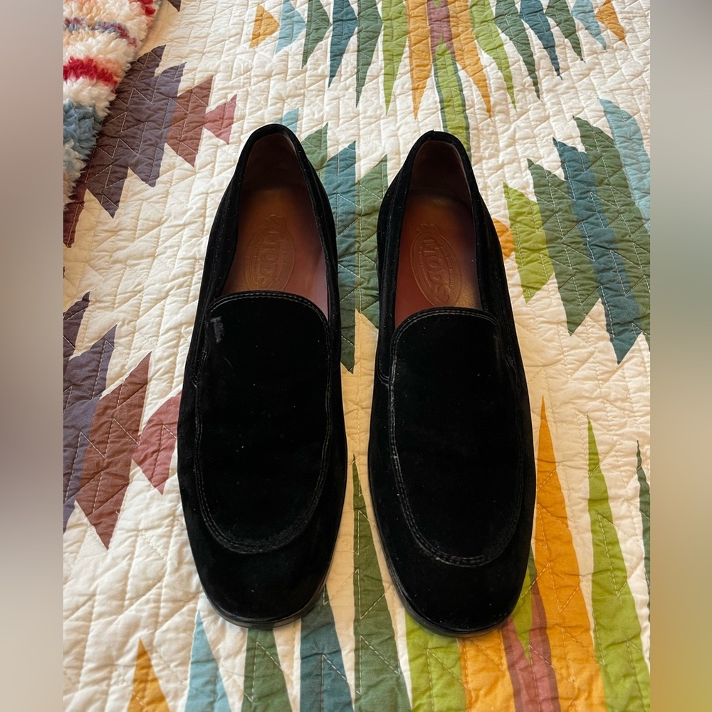 Women’s Tod’s black velvet penny loafer with .5” heel. Women’s 38.5EU